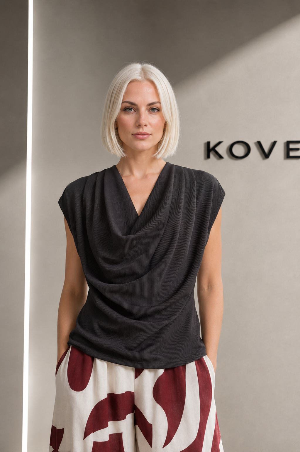 Top Drapeado KOVEN — Negro